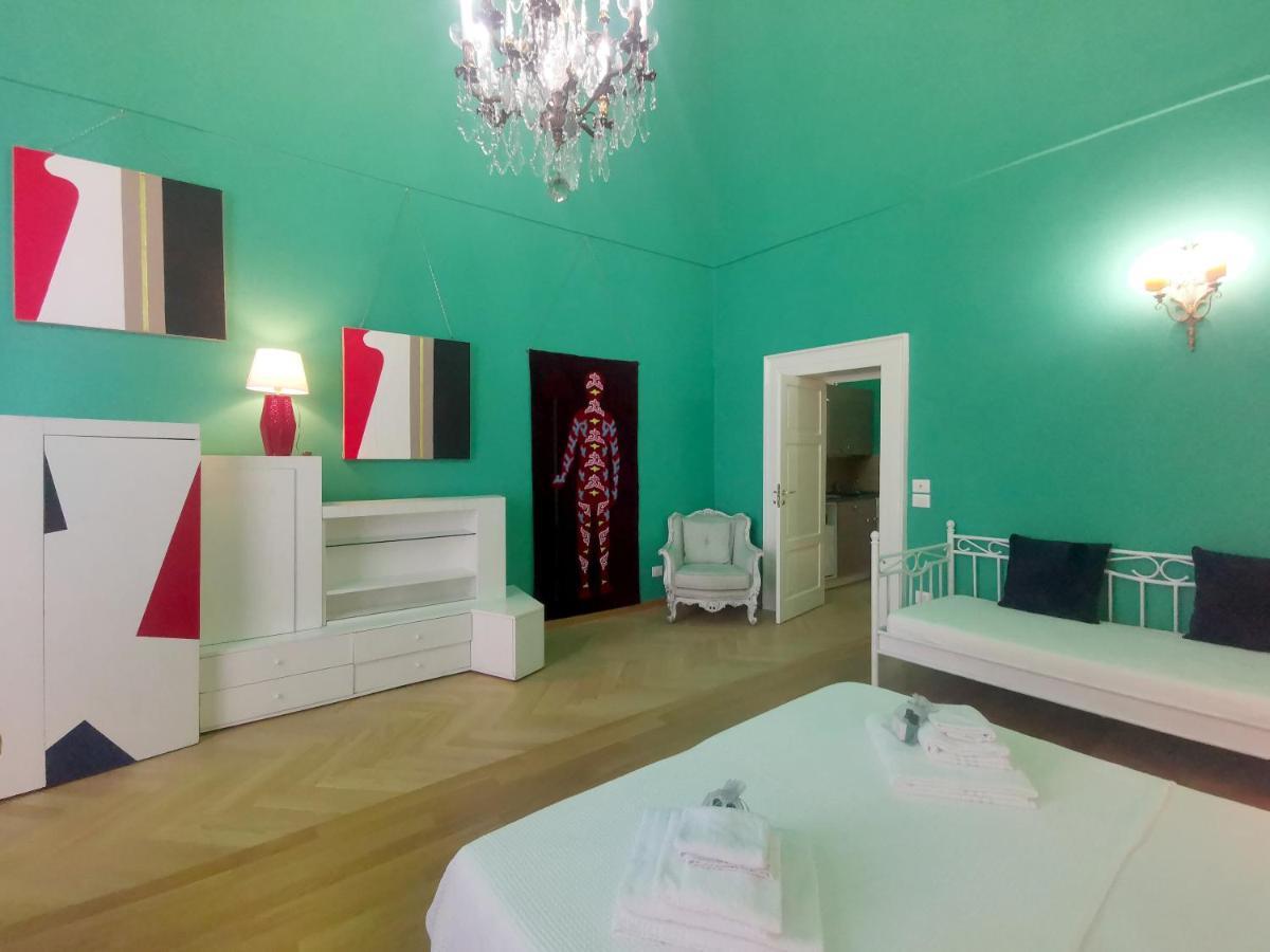 Speciale Tarshito Guesthouse باري المظهر الخارجي الصورة